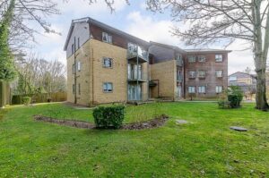 Second Floor Flat , Optima Court, Brighton Road, Coulsdon