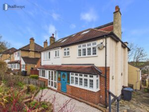 Woodlands Grove, Coulsdon